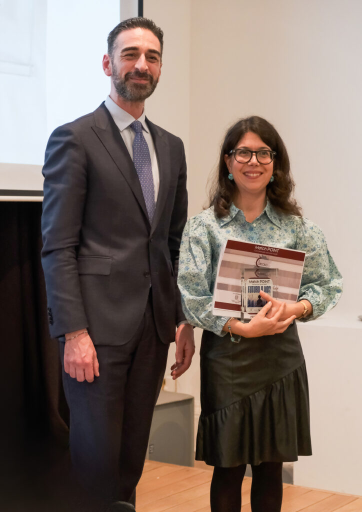 Il Vice Console Alessandro Mignini premia Flavia Catena_Rabbia